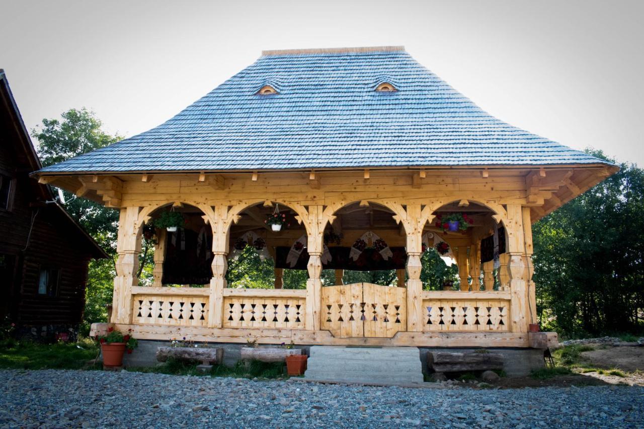 Cabanele Rus Budeşti Dış mekan fotoğraf