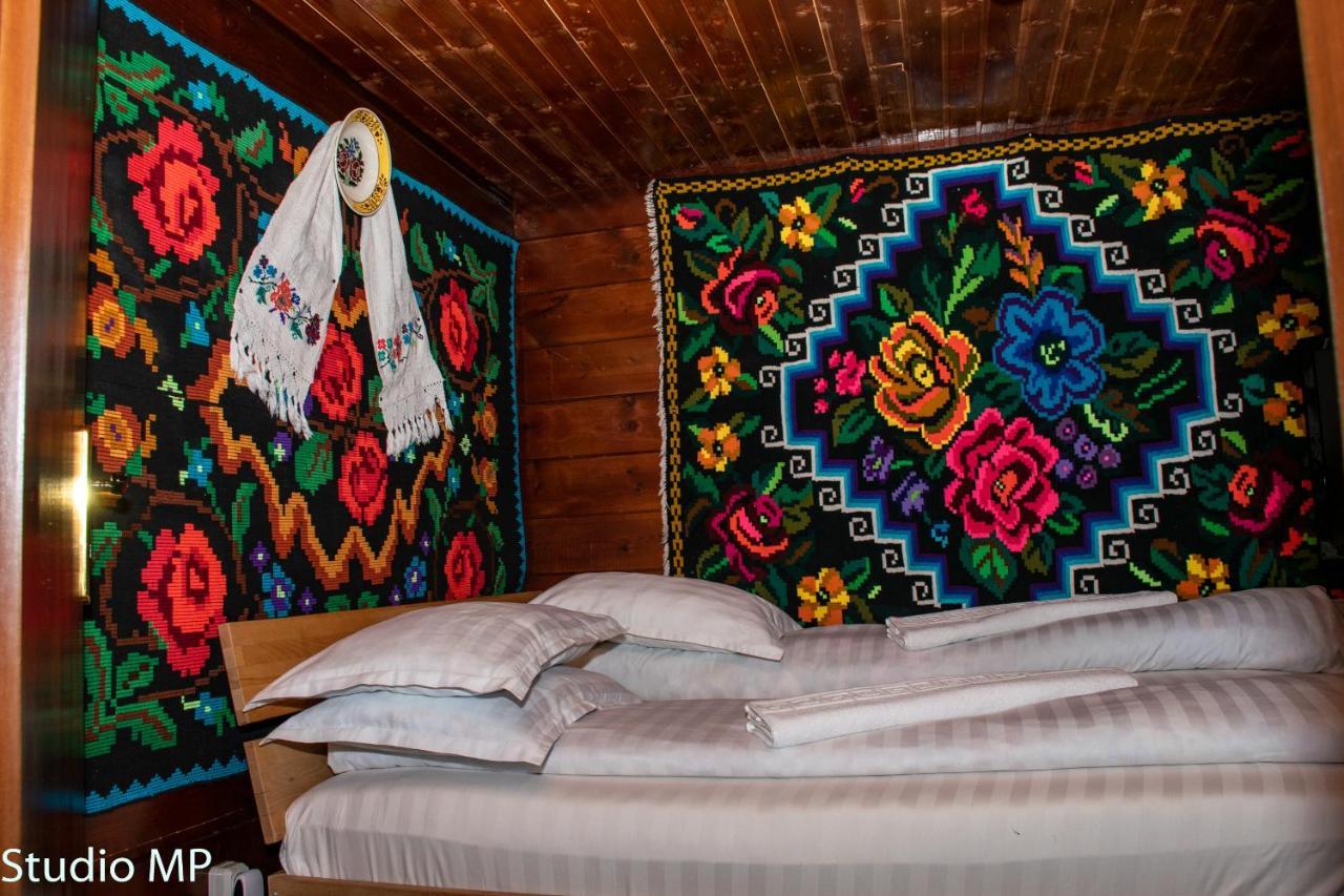 Cabanele Rus Budeşti Dış mekan fotoğraf