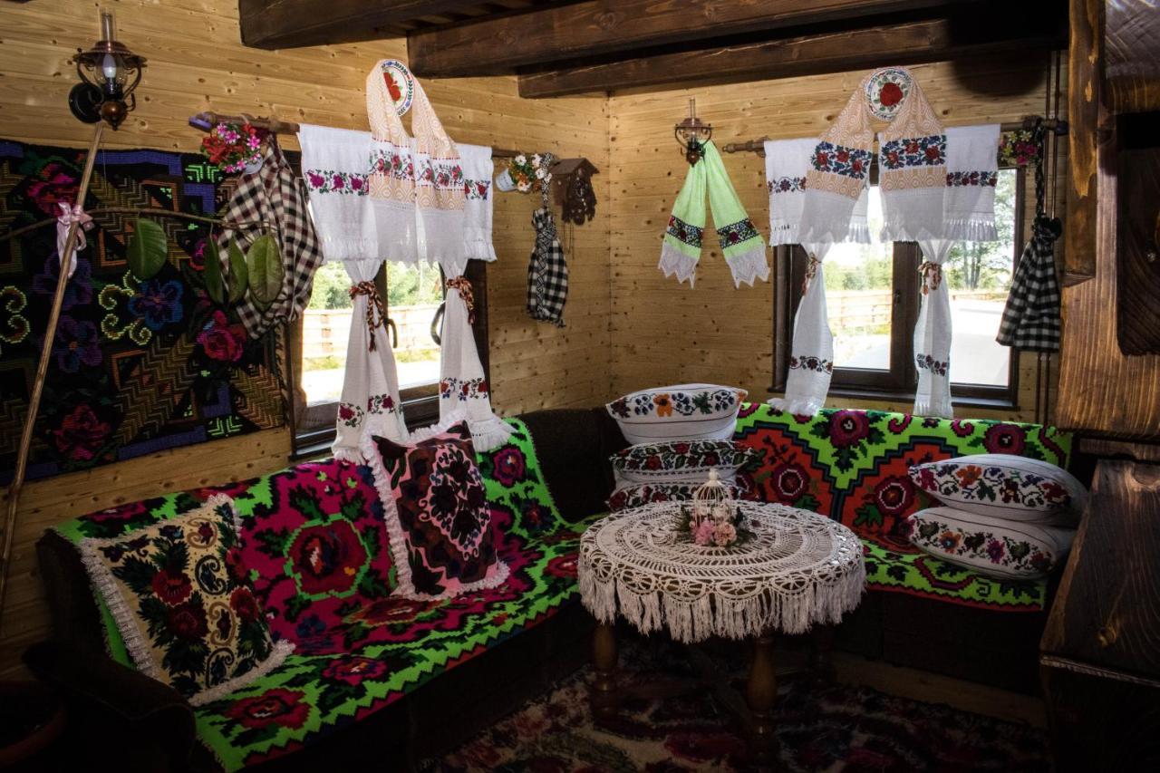 Cabanele Rus Budeşti Dış mekan fotoğraf