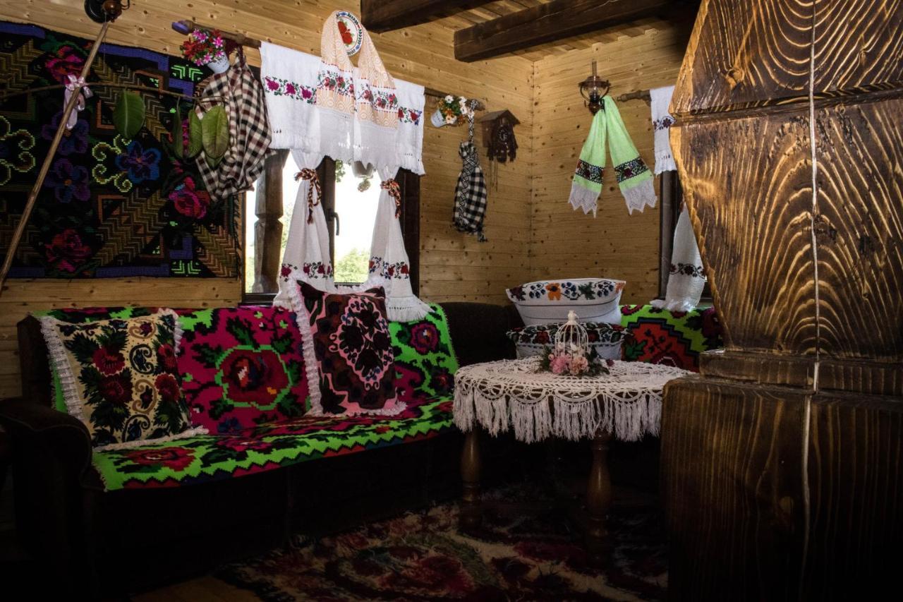 Cabanele Rus Budeşti Dış mekan fotoğraf
